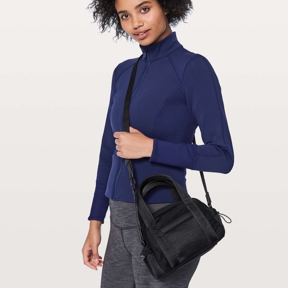 small lululemon duffle bag